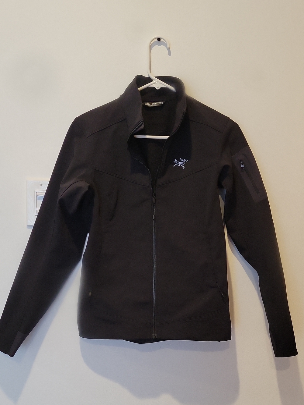 Arc'teryx Women's Black Softshell Utility Jacket with Subtle Logo